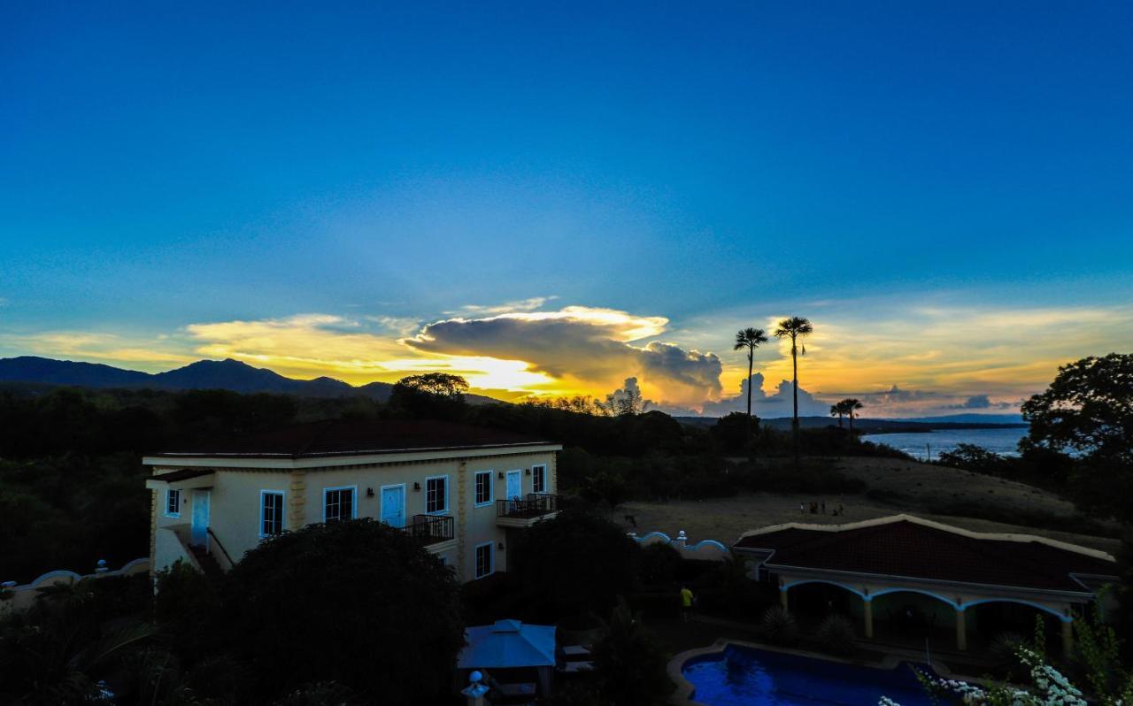 Star View Boutique Resort Dumaguete City Экстерьер фото